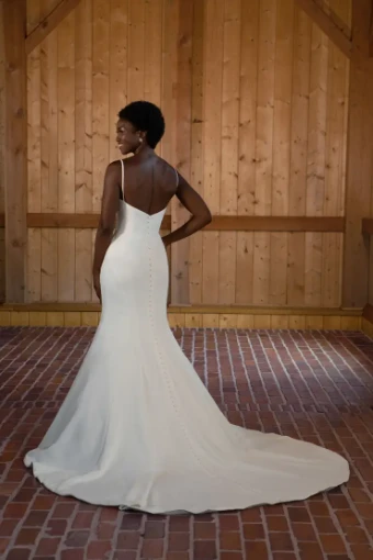 Essense of Australia Style #D3615 #11 Ivory/Porcelain thumbnail