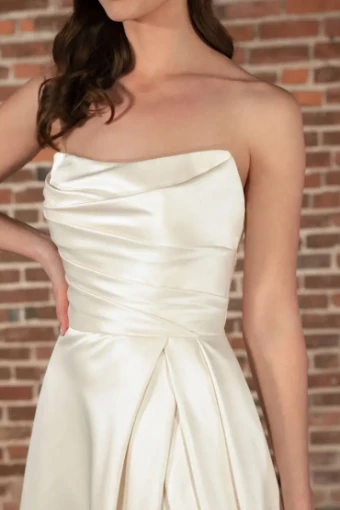 Essense of Australia Style #D3794 #12 Ivory thumbnail