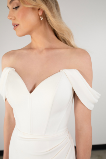 Essense of Australia Style #D3864 #10 Ivory thumbnail