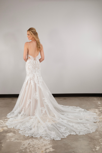 Essense of Australia Style #D3919 #9 Ivory/Rum thumbnail