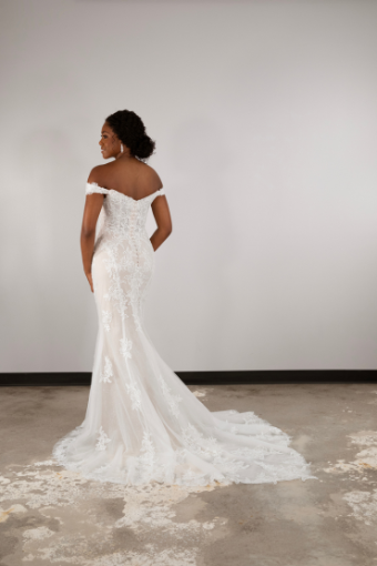 Essense of Australia Style #D3960 #9 (IV-RM) IVORY LACE AND TULLE OVER RUM GOWN thumbnail