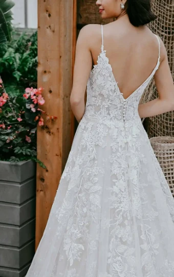 Essense of Australia Style #D3157 #13 Ivory/Ivory/Porcelain thumbnail