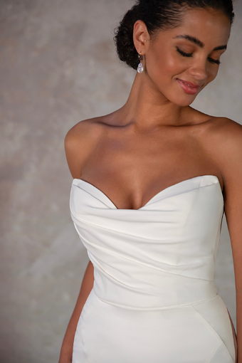 Essense of Australia Style #D4193 #8 Ivory thumbnail