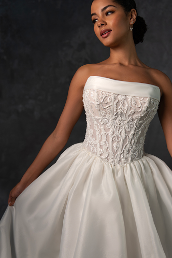 Essense of Australia Style #D4351 #9 Ivory thumbnail