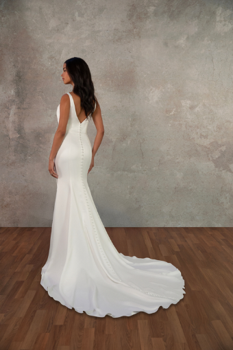 Essense of Australia Style #D4439 #6 Ivory thumbnail