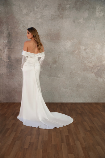 Essense of Australia Style #D4446 #7 Ivory thumbnail