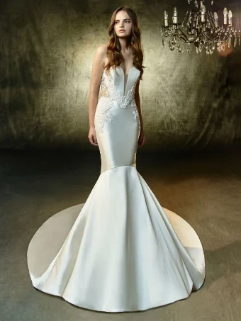 Blue by Enzoani Style #LAKEN #0 default Ivory/Nude thumbnail