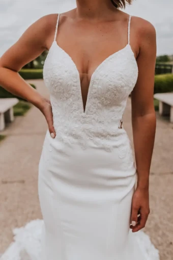 Essense of Australia Style #D3339 #12 Ivory/Porcelain thumbnail