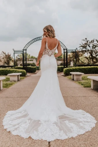 Essense of Australia Style #D3339 #11 Ivory/Porcelain thumbnail