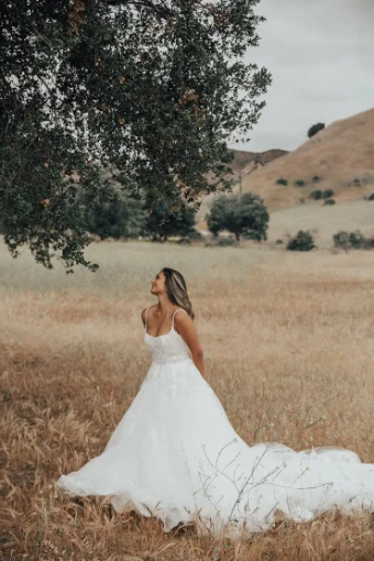 Essense of Australia Style #D3386 #10 Ivory thumbnail