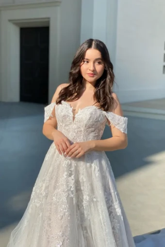 Essense of Australia Style #D3414 #10 Ivory/Ivory/Porcelain thumbnail